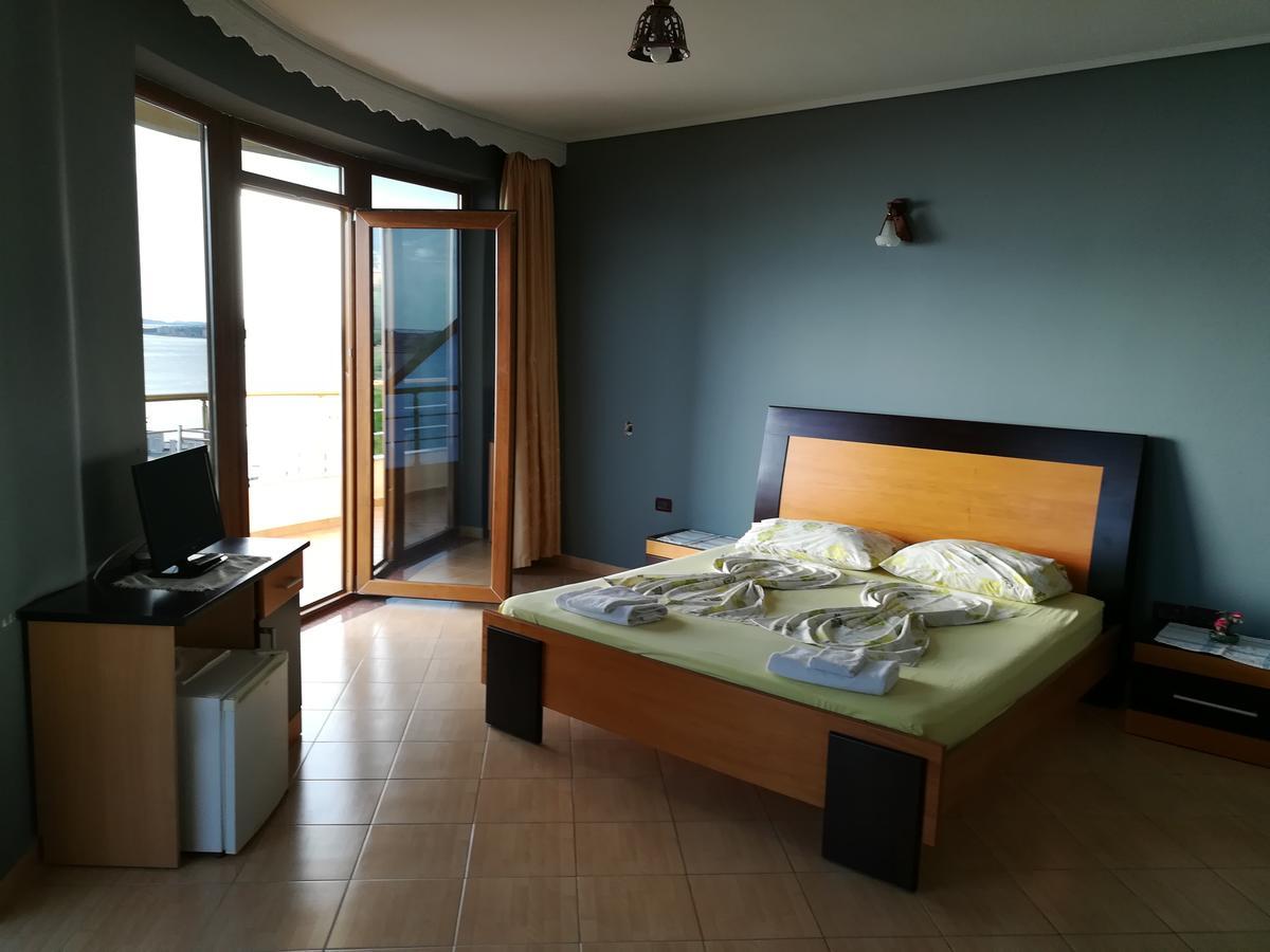 Monte-Carlo Hotel Wlora Zewnętrze zdjęcie