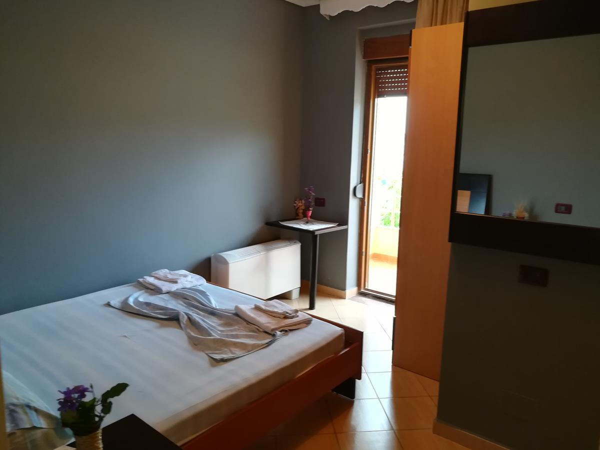 Monte-Carlo Hotel Wlora Zewnętrze zdjęcie